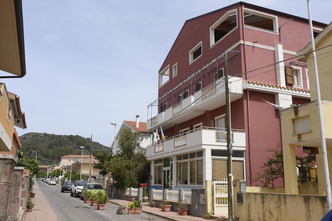 Hotel California Carloforte (Isola di San Pietro)